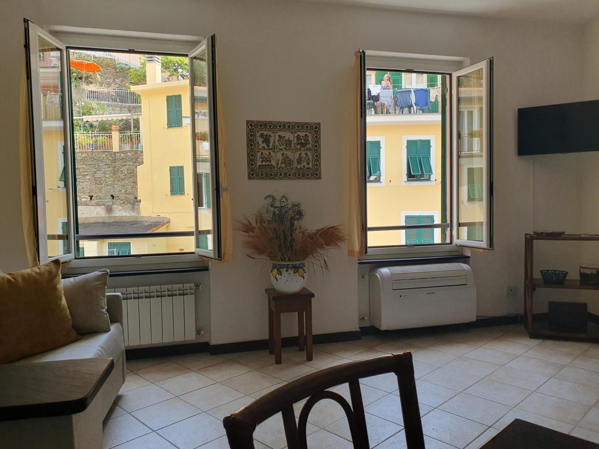 La Casa Di Mina Apartment เวอนาซซา ภายนอก รูปภาพ